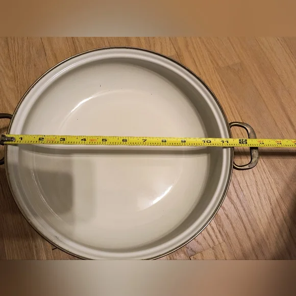 Newcor Sculpture vintage pink enamel covered pan - Picture 5 of 6